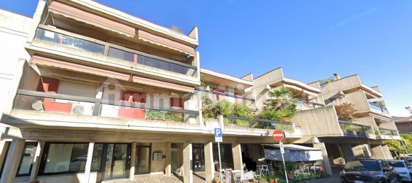 1غرفة عقار تجاري في Torre Boldone, Italy رقم 9335 5