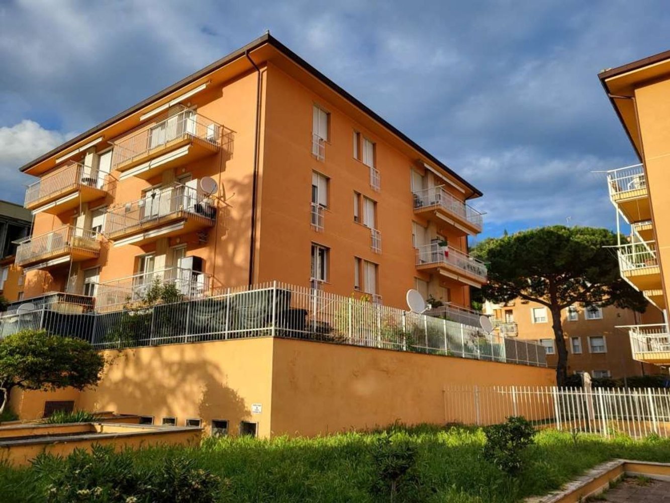 6 rooms Apartment in Arenzano, Italy No. 155171