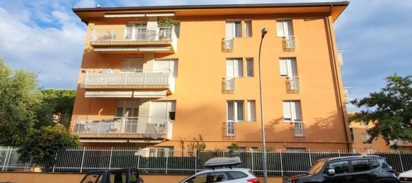 6 rooms Apartment in Arenzano, Italy No. 155171 3