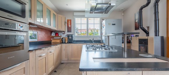 6 Schlafzimmer Haus in Charentilly, France, Nr. 87810 4