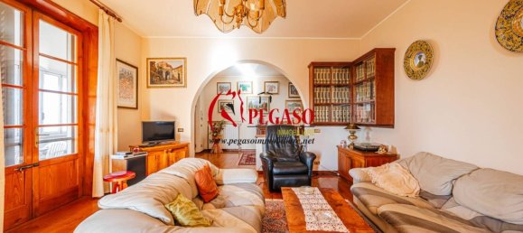 6 bedrooms Villa in Uzzano, Italy No. 145966 4