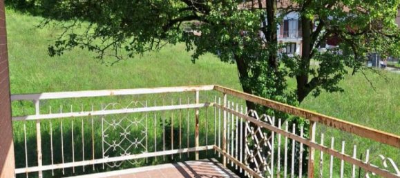 2 bedrooms House in Gassino Torinese, Italy No. 127014 9