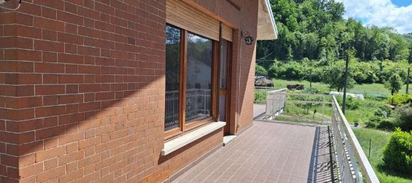 2 bedrooms House in Gassino Torinese, Italy No. 127014 13