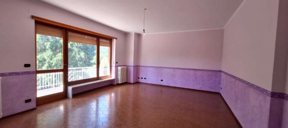 2 bedrooms House in Gassino Torinese, Italy No. 127014 16