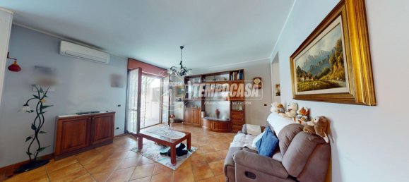 3-salle Appartement à Volpiano, Italy No. 274499 11