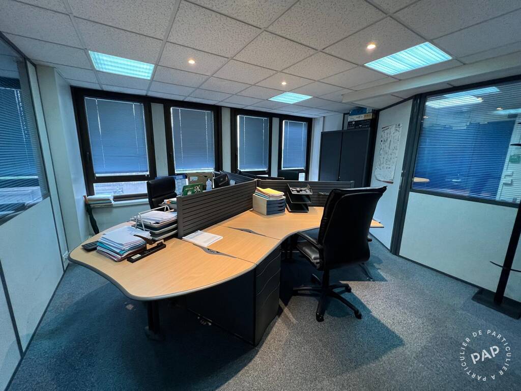 285m² Office in Nogent-sur-Marne, France No. 333479