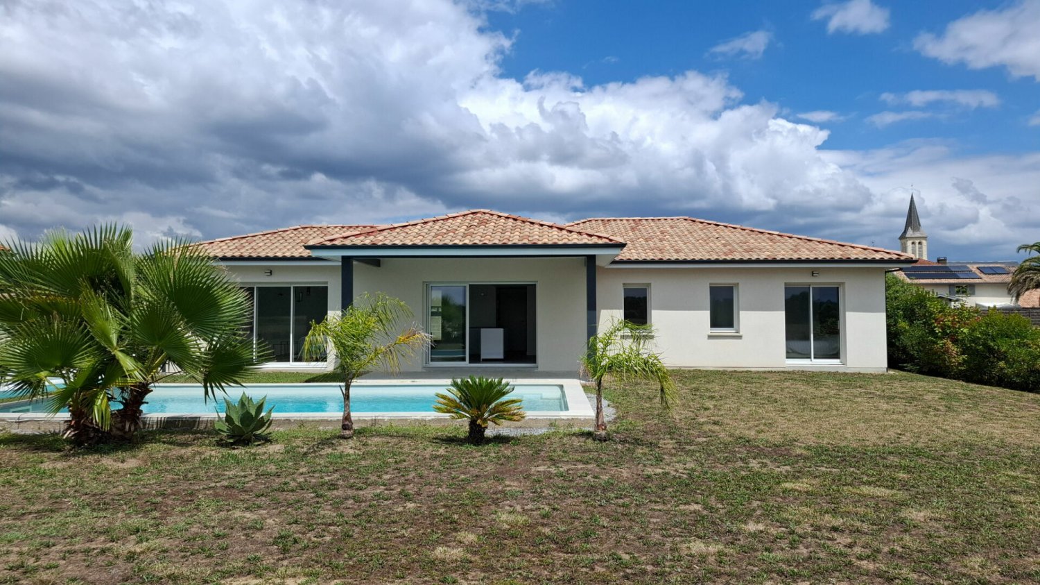 3 bedrooms House in Mees, France No. 278750