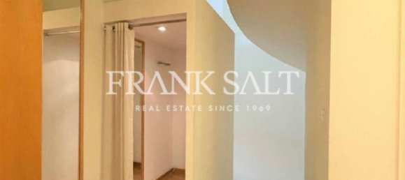 Bureau à Mosta, Malta 90m² No. 12409 3