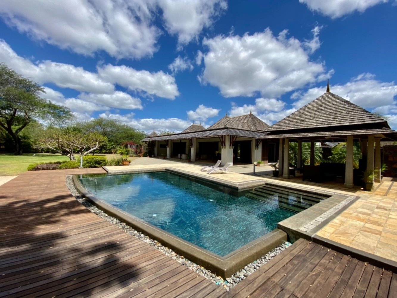 5 bedrooms Villa in Tamarin, Mauritius No. 252