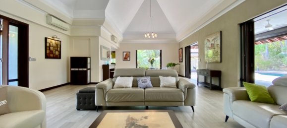 5 bedrooms Villa in Tamarin, Mauritius No. 252 14
