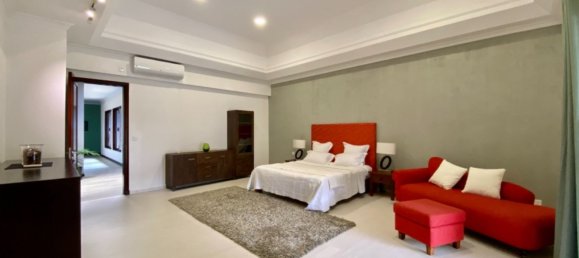 5 bedrooms Villa in Tamarin, Mauritius No. 252 9