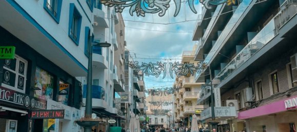 3 bedrooms Apartment in Benidorm, Spain No. 9843 2