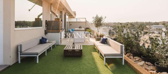 3 bedrooms Penthouse in San Gwann, Malta No. 2511 4