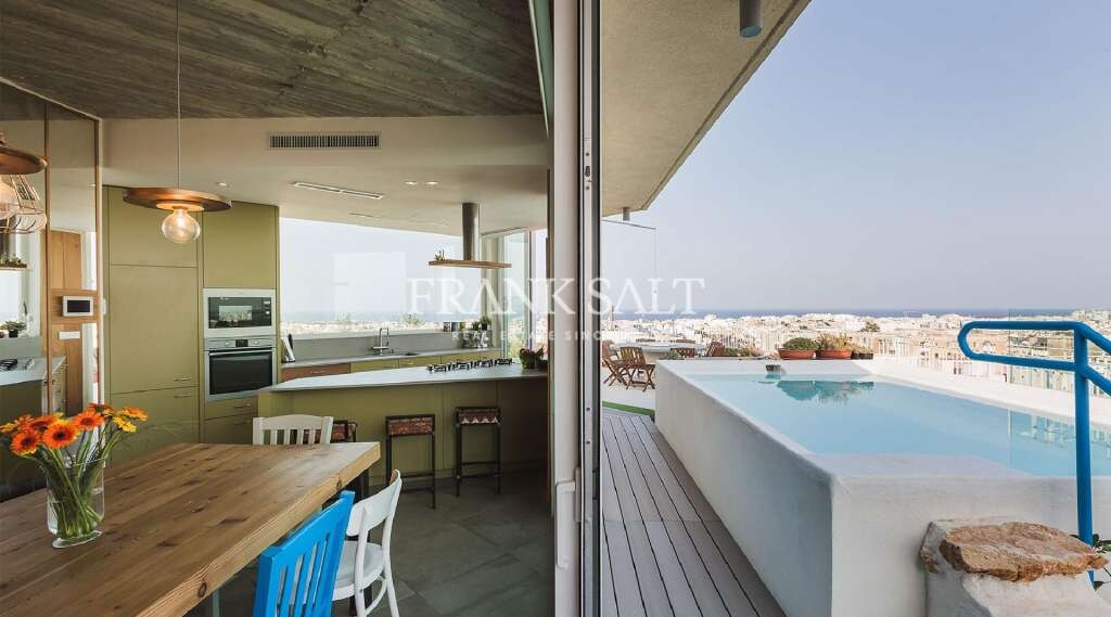 3 bedrooms Penthouse in San Gwann, Malta No. 2511