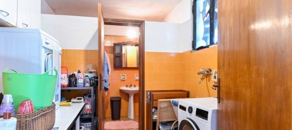 4 Schlafzimmer Villa in Villa d'Almè, Italy, Nr. 66934 33