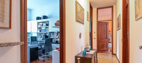 4 Schlafzimmer Villa in Villa d'Almè, Italy, Nr. 66934 15