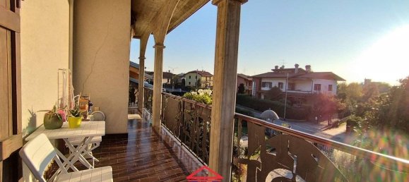 4 Schlafzimmer Villa in Villa d'Almè, Italy, Nr. 66934 13