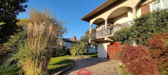4 Schlafzimmer Villa in Villa d'Almè, Italy, Nr. 66934 2