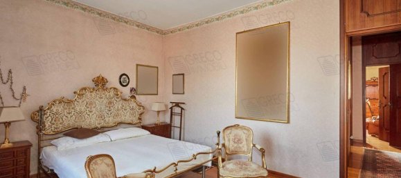 Квартира с 5 комнатами в Милан, Италия № 242002 2