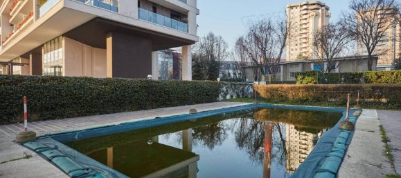 Квартира с 5 комнатами в Милан, Италия № 242002 3