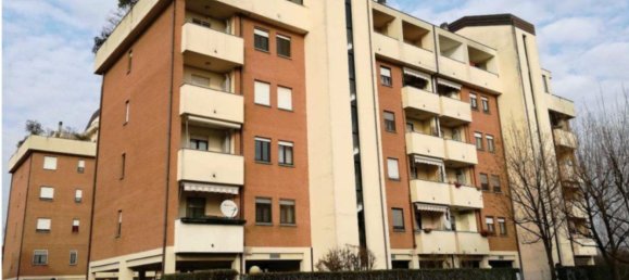 Apartamento de 4 divisões em Rho, Italy N.º 4996 2