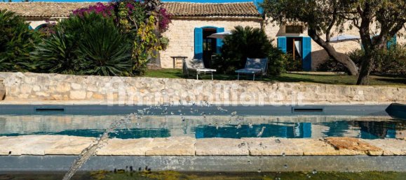 6 Schlafzimmer Haus in Modica, Italy, Nr. 109302 24