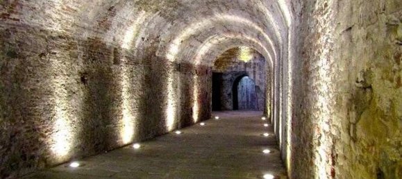 3-Zimmer Gewerbliche Immobilie in Lucca, Italy, Nr. 163745 5