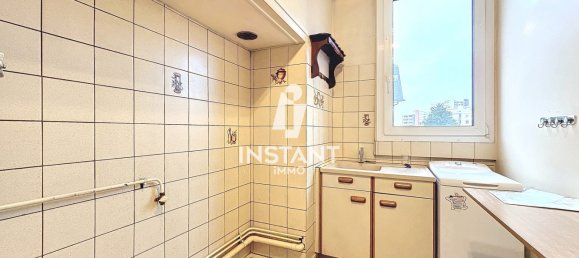 1 bedroom Apartment in Charenton-le-Pont, France No. 165379 4