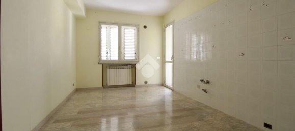 4-Zimmer Wohnung in Reggio Calabria, Italy, Nr. 156413 2
