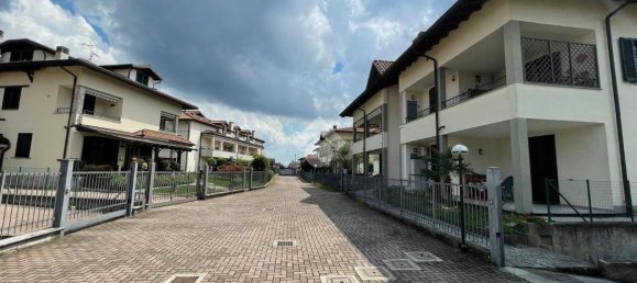 2 bedrooms Apartment in Dairago, Italy No. 327544 35