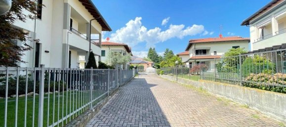 2 bedrooms Apartment in Dairago, Italy No. 327544 5