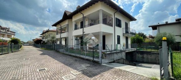 2 bedrooms Apartment in Dairago, Italy No. 327544 6