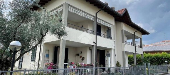 2 bedrooms Apartment in Dairago, Italy No. 327544 2