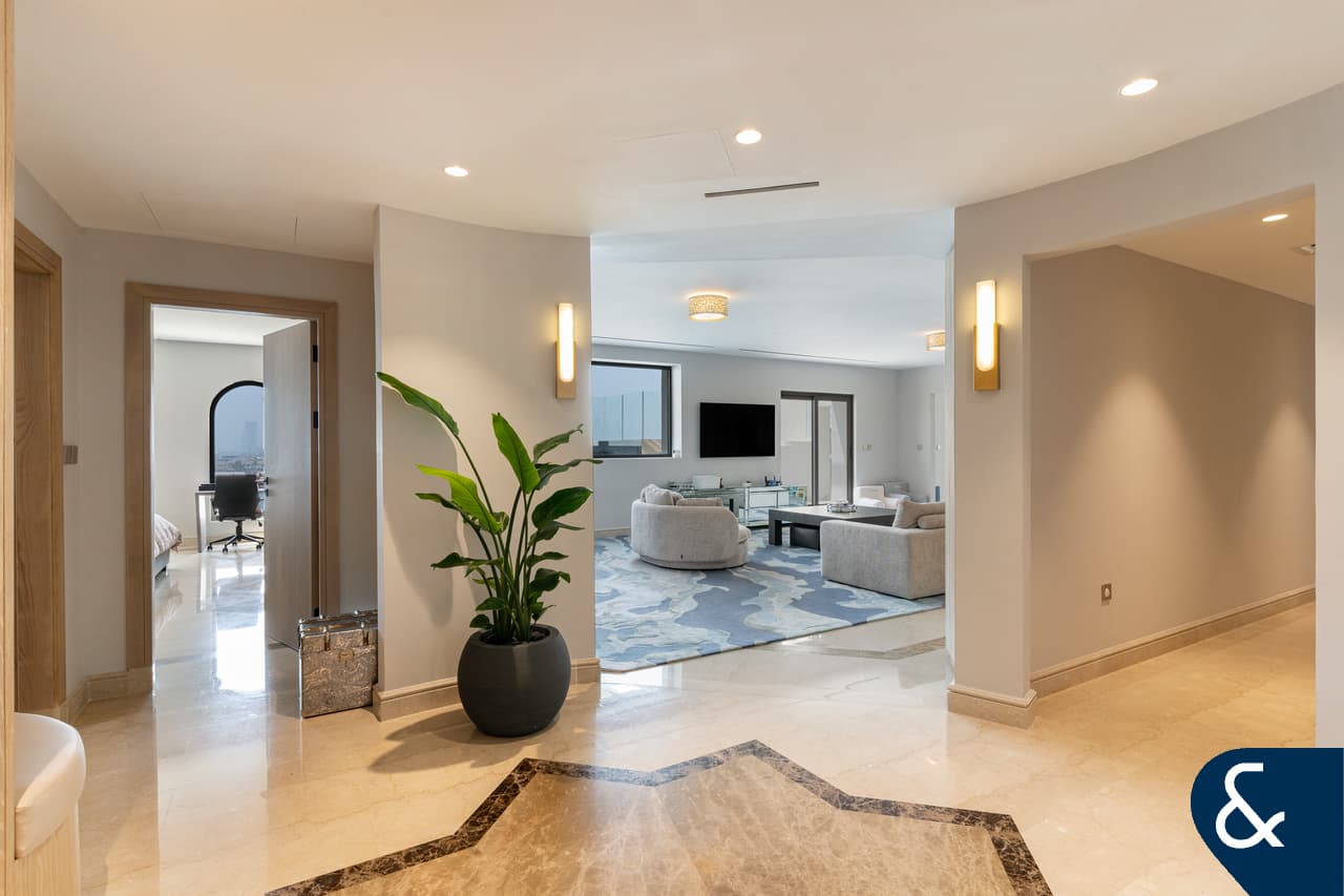 4 bedrooms Penthouse in Palm Jumeirah, UAE No. 110830