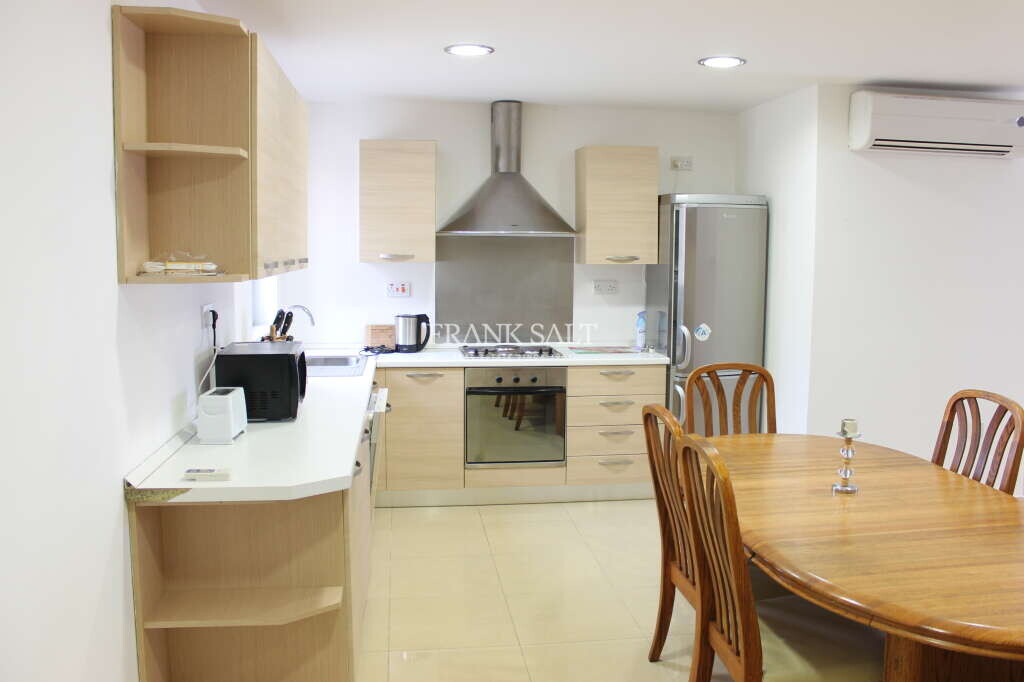 2 Schlafzimmer Penthouse in Swieqi, Malta, Nr. 8697