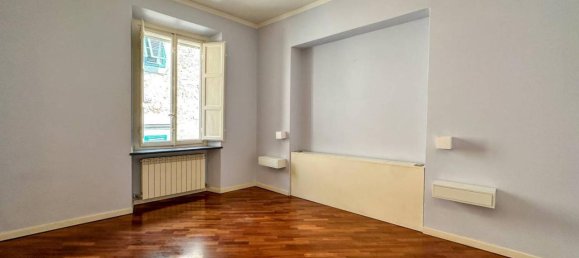 7 rooms Apartment in Lucca, Italy No. 173919 22