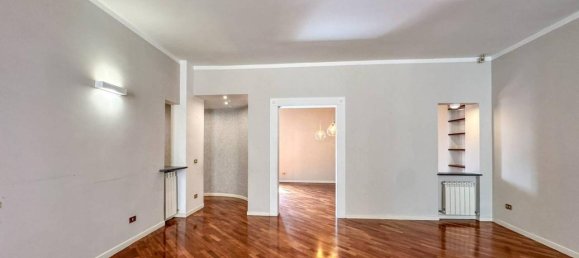 7 rooms Apartment in Lucca, Italy No. 173919 3