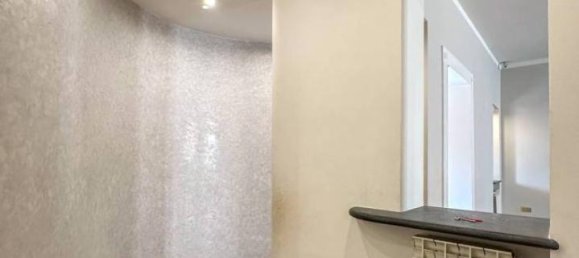 7 rooms Apartment in Lucca, Italy No. 173919 16