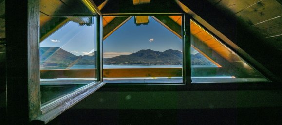 5 Schlafzimmer Villa in Oggebbio, Italy, Nr. 334706 23