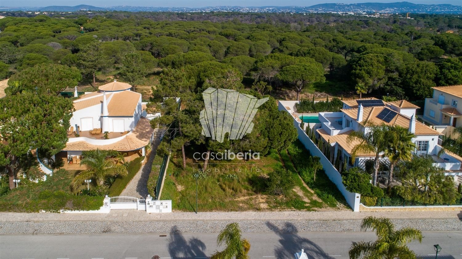 Terrain à Almancil, Portugal 805m² No. 65886