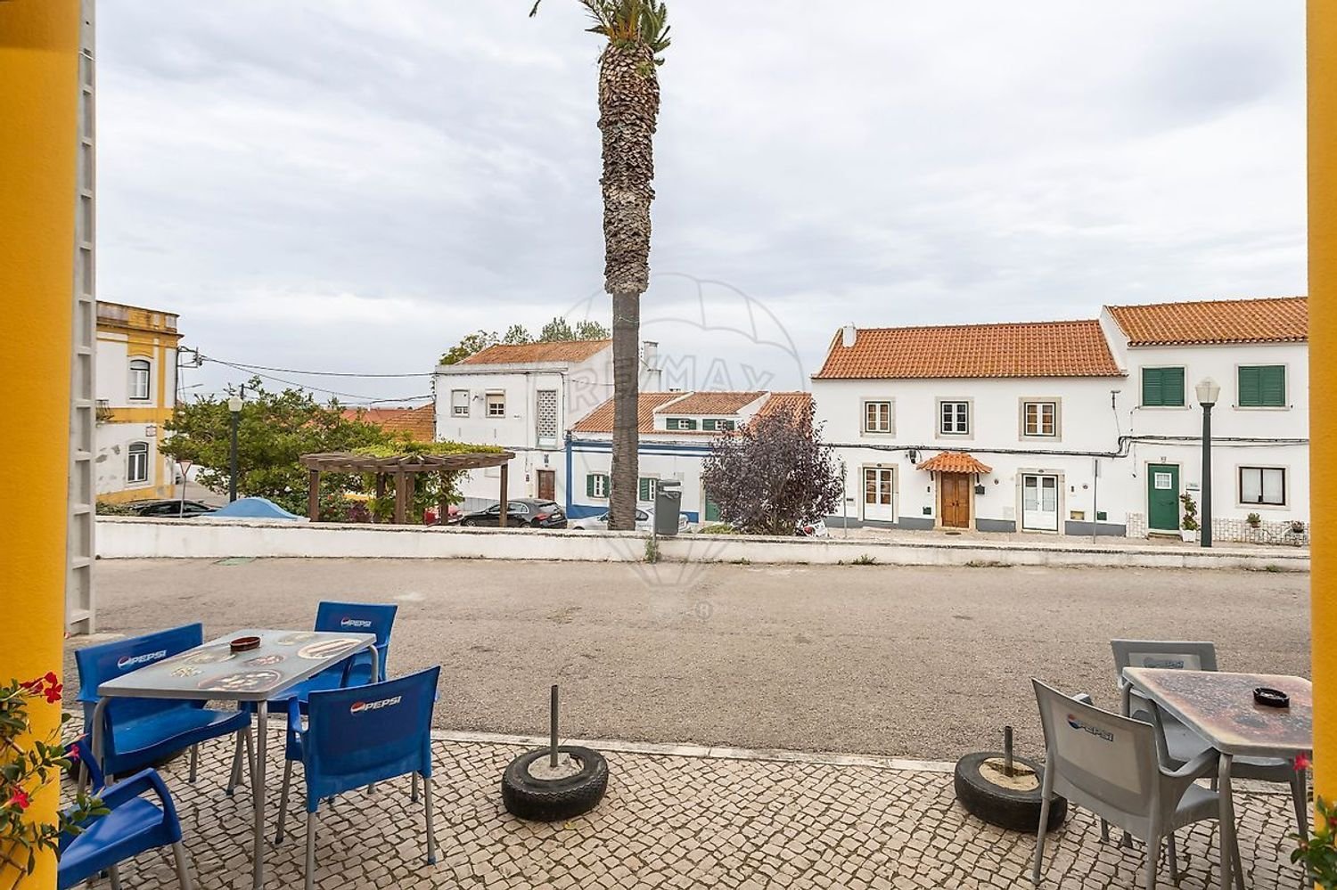 289m² Warehouse in Setubal, Portugal No. 90190