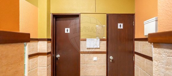 289m² Warehouse in Setubal, Portugal No. 90190 35