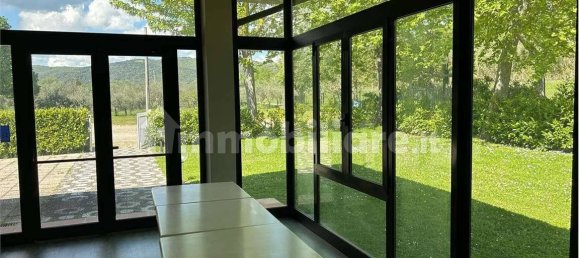 5 rooms Commercial property in Magione, Italy No. 354380 5