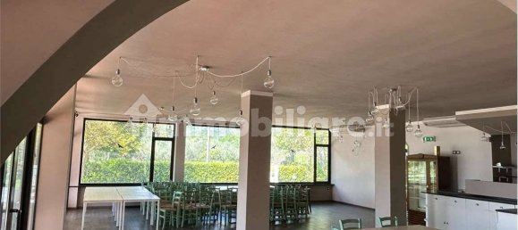 5 rooms Commercial property in Magione, Italy No. 354380 3