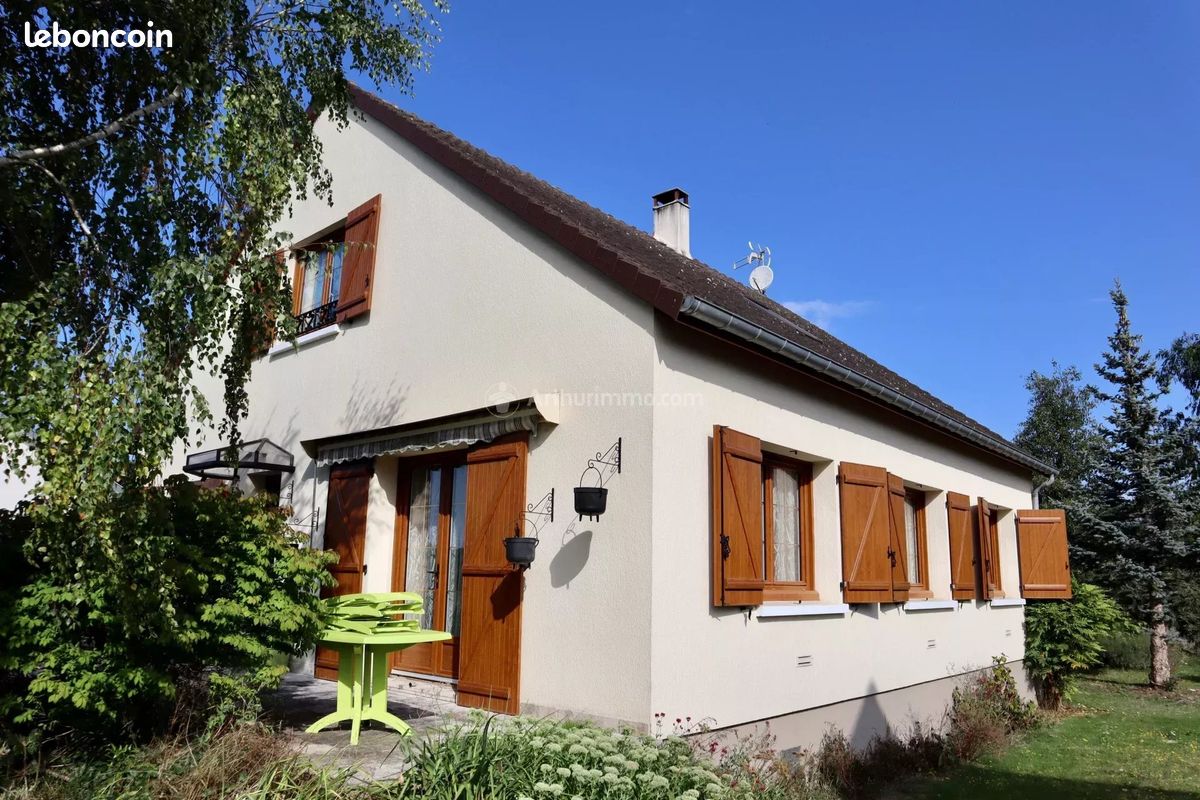 3 Schlafzimmer Haus in Montoire-sur-le-Loir, France, Nr. 235800