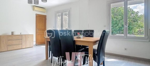 4 bedrooms House in Les Chapelles-Bourbon, France No. 333416 8