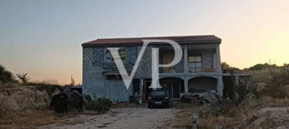 Casa de 5 habitaciónes en Olbia, Italy No. 23598 11