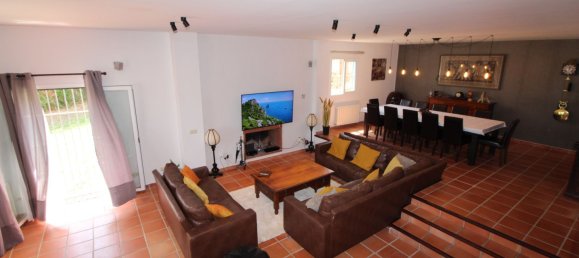 5 bedrooms Villa in Cadiz, Spain No. 145741 4