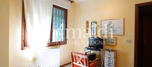 5 rooms Apartment in San Lazzaro di Savena, Italy No. 183133 18
