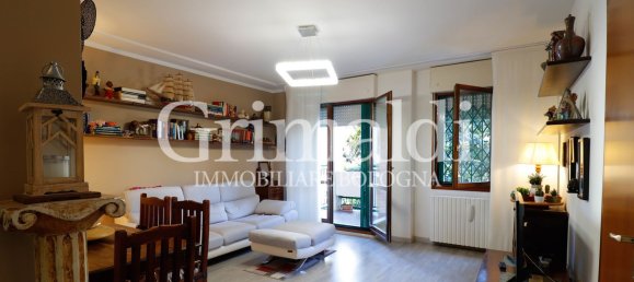 5 rooms Apartment in San Lazzaro di Savena, Italy No. 183133 3